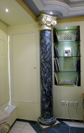 Installed scagliola column with gilded details ( 2 / 4 )